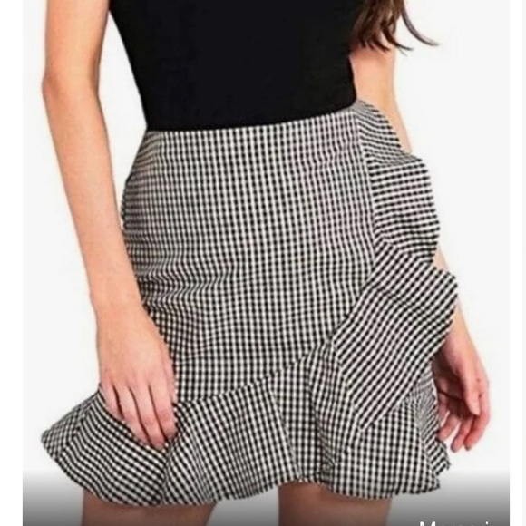 Forever 21 Y2K Gingham Plaid Ruffle Mini Skort - Picture 2 of 9